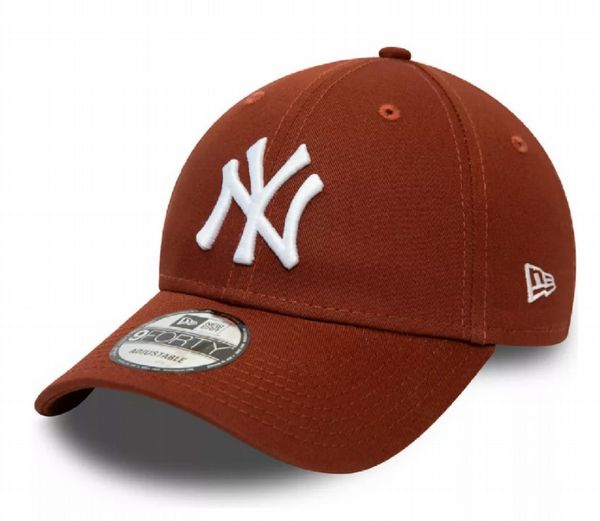 New Era Essential 9Forty Yankees Cap (Brown)